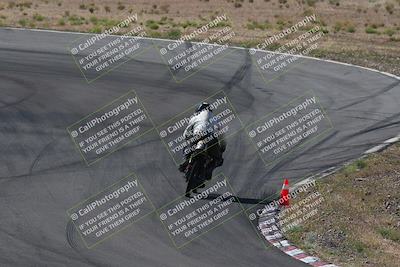 media/Apr-20-2025-AHRMA (Sun) [[393a79c373]]/Race/Group 12 early race/Turn 4b/